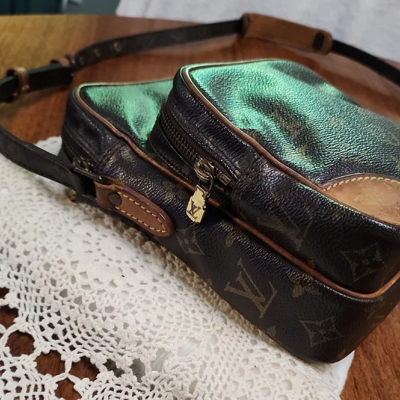 Louis Vuitton Brown Messenger Bag with Monogram Canvas - Picture 4 of 10